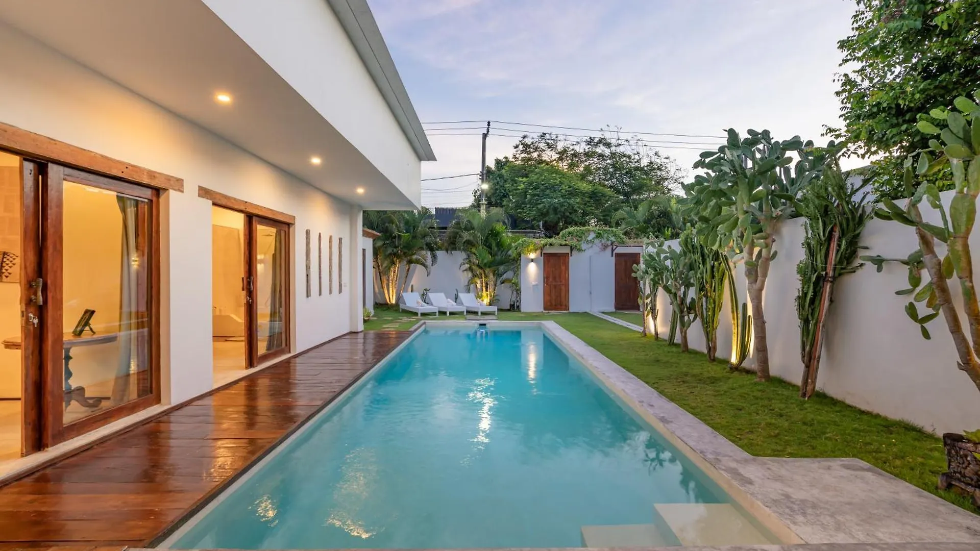 Villa Nuga By Dreamawaybali Seminyak  Seminyak (Bali)