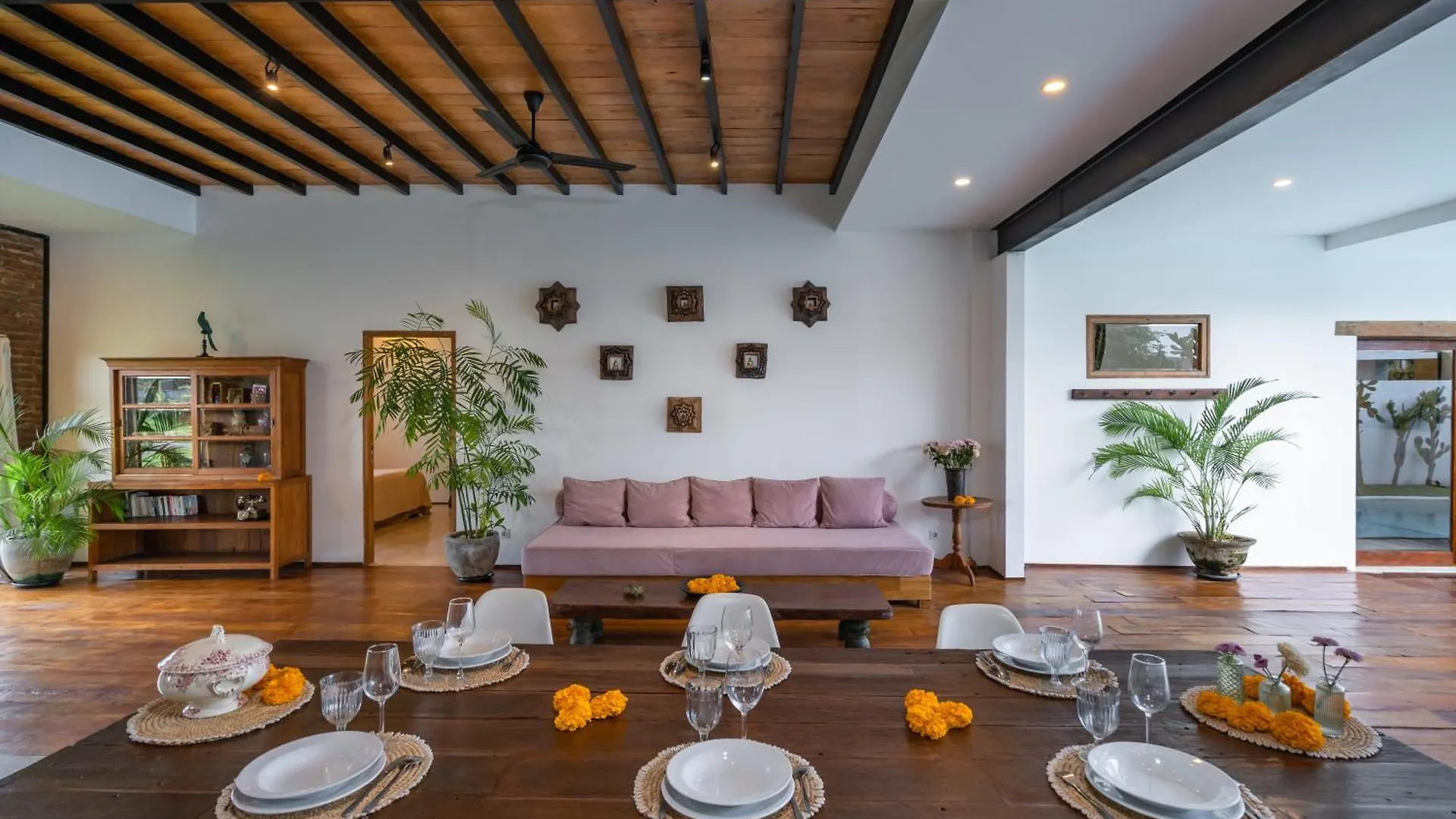 Villa Nuga By Dreamawaybali Seminyak  0*, Seminyak (Bali)